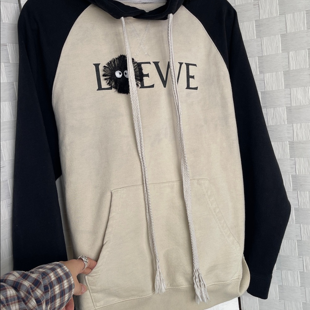 Loewe Studio Ghibli Spirited Away Soot Sprite Dust Bunny Hoodie 🖤 - Picture 9 of 14